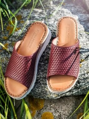 Ten Points Sweden Woven Burgundy Maya Leather Platform Slide Sandal Size 38